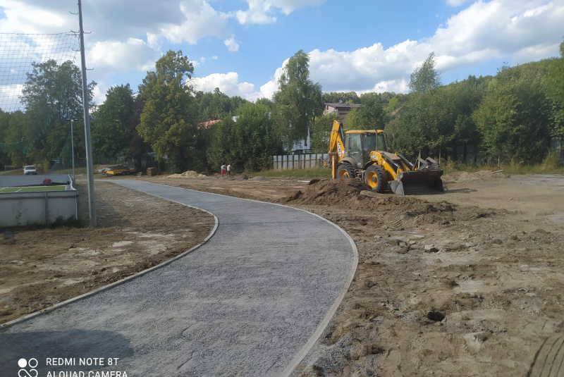 Novinky / Rekonštrukcia športovej infraštruktúry ZŠ Hriňová - foto Novinky / Rekonštrukcia športovej infraštruktúry ZŠ Hriňová - foto