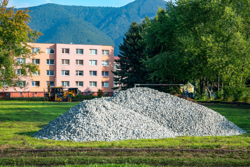 Novinky / ,,Revitalizácia areálu Základnej školy s materskou školou J. V. Dolinského v Martine“  - foto