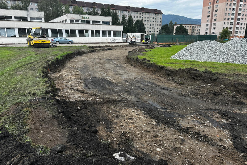 Novinky / ,,Revitalizácia areálu Základnej školy s materskou školou J. V. Dolinského v Martine“  - foto