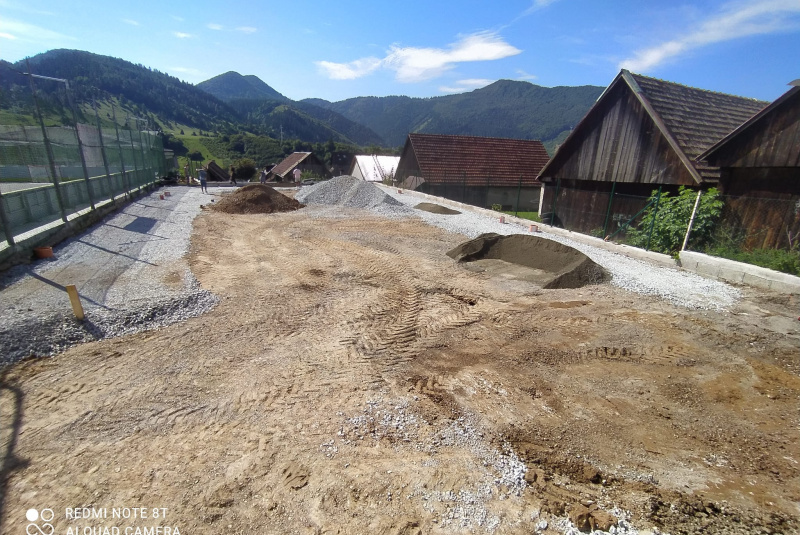 Referencie / Multifunkčné hokejové ihrisko 30x15 m v obci Švošov - foto