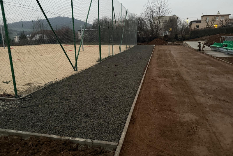 Referencie / ŠPORTOVÝ AREÁL PRI ZŠ ŠKOLSKÁ TLMAČE - foto