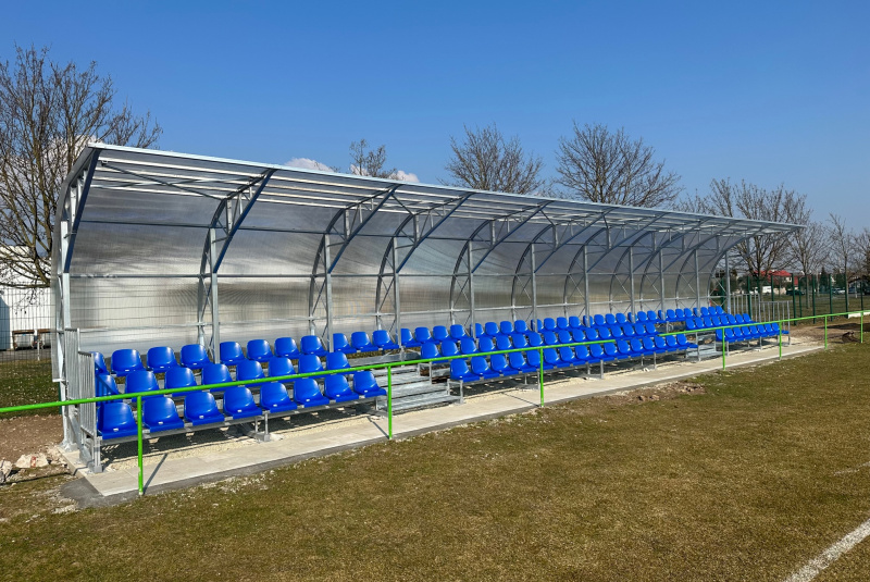 Referencie / Atletická dráha, doskočisko a tribúna na ZŠ Košťany nad Turcom - foto Referencie / Atletická dráha, doskočisko a tribúna na ZŠ Košťany nad Turcom - foto