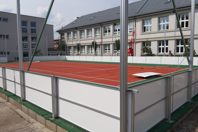Športové povrchy pre interiér a exteriér
