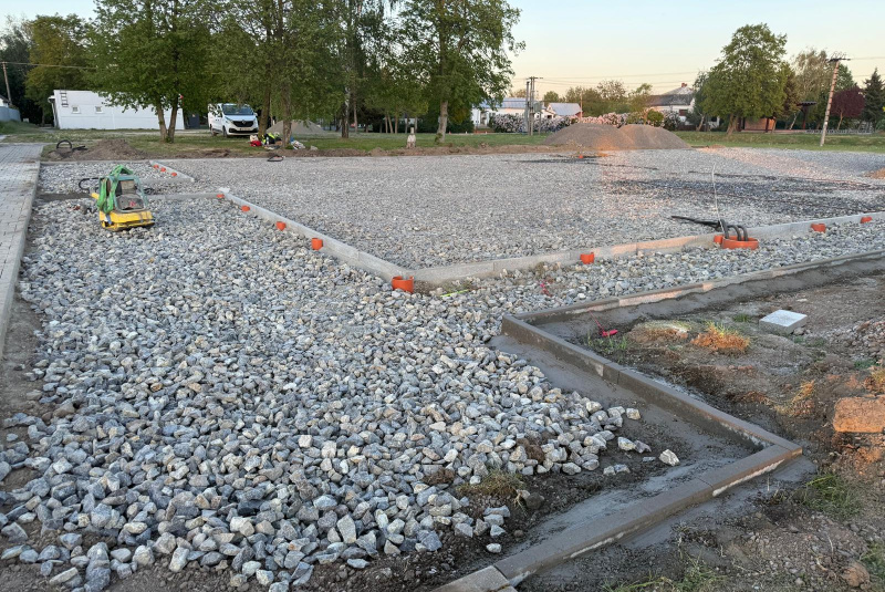 Referencie / Multifunkčné ihrisko 40x20 m v obci Horovce - foto