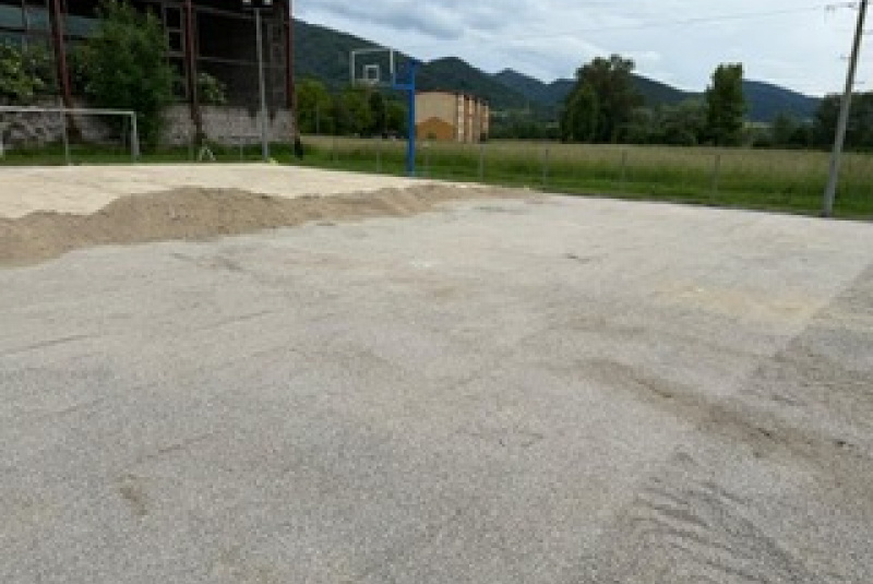 Referencie / Multifunkčné ihrisko 40x20 m v obci Krpeľany - foto Referencie / Multifunkčné ihrisko 40x20 m v obci Krpeľany - foto
