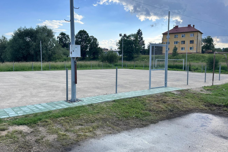 Referencie / Multifunkčné ihrisko 40x20 m v obci Krpeľany - foto