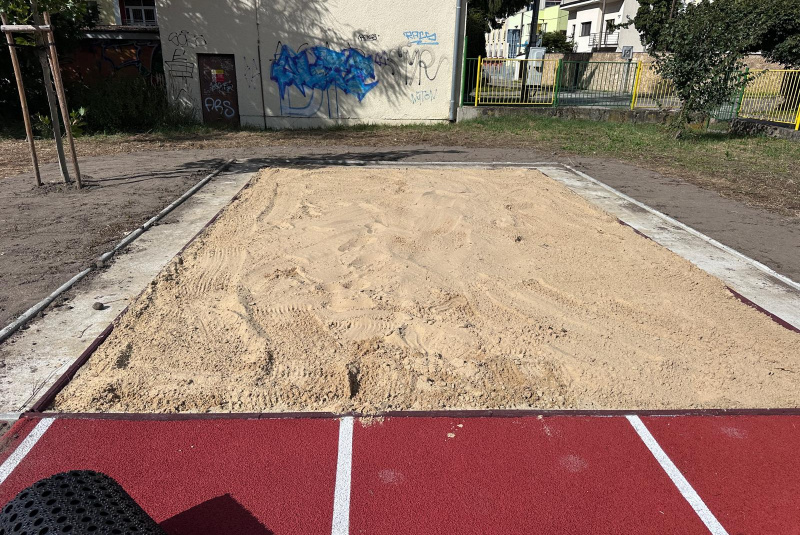 Referencie / „Revitalizácia športových ihrísk pri ZŠ Javorku, Žilina“ - foto