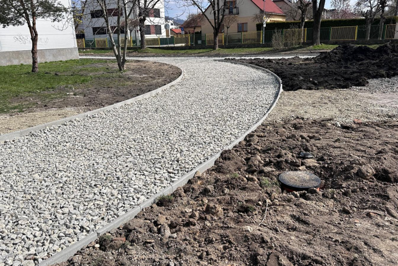 Referencie / „Revitalizácia športových ihrísk pri ZŠ Javorku, Žilina“ - foto Referencie / „Revitalizácia športových ihrísk pri ZŠ Javorku, Žilina“ - foto