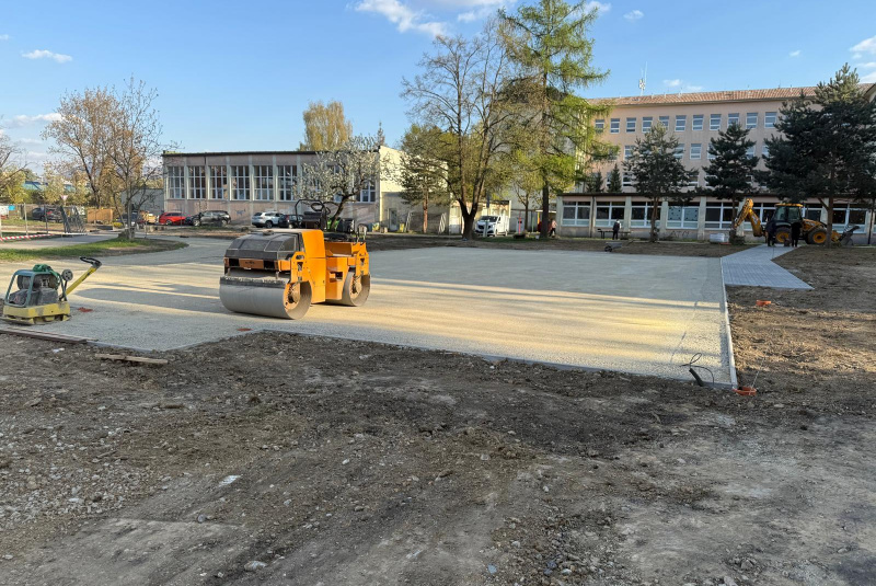 Referencie / „Revitalizácia športových ihrísk pri ZŠ Javorku, Žilina“ - foto Referencie / „Revitalizácia športových ihrísk pri ZŠ Javorku, Žilina“ - foto