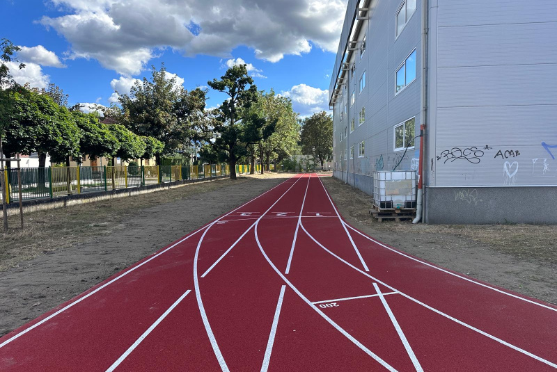 Referencie / „Revitalizácia športových ihrísk pri ZŠ Javorku, Žilina“ - foto Referencie / „Revitalizácia športových ihrísk pri ZŠ Javorku, Žilina“ - foto