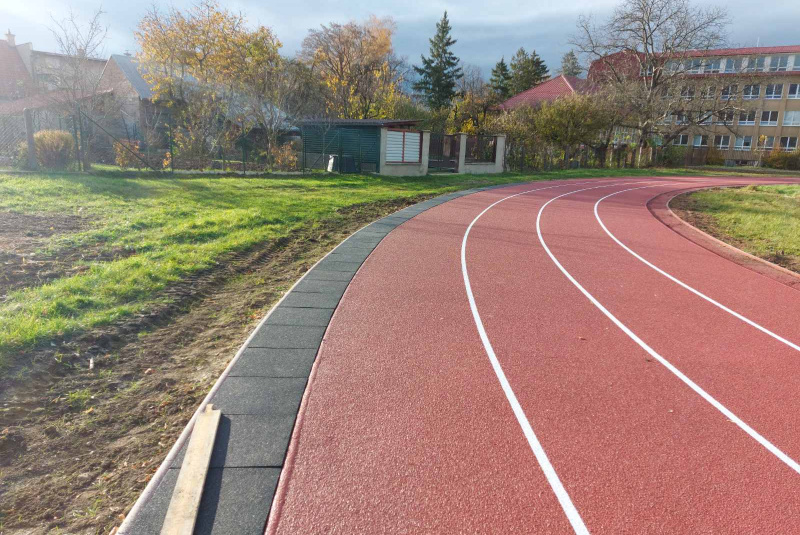Referencie / Gymnázium Dubnica nad Váhom - foto