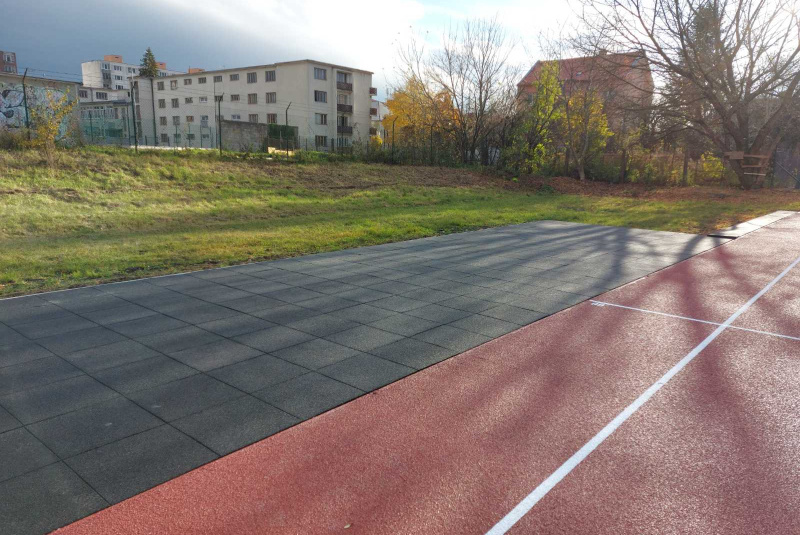 Referencie / Gymnázium Dubnica nad Váhom - foto