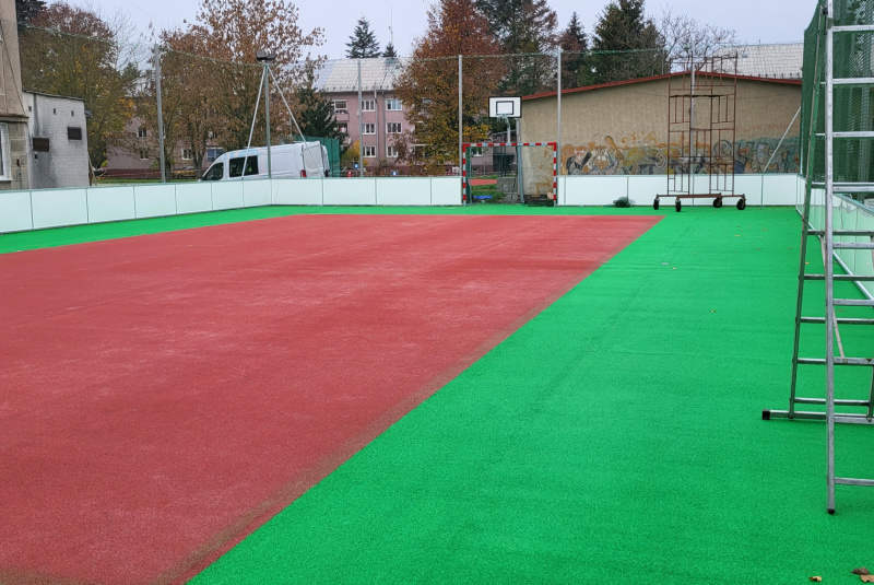 Referencie / Gymnázium, Školská ul. Považská Bystrica - foto
