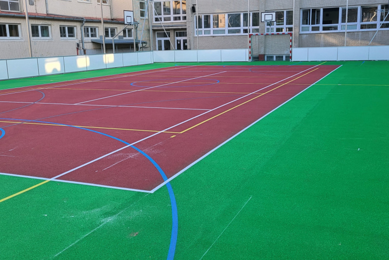 Referencie / Gymnázium, Školská ul. Považská Bystrica - foto