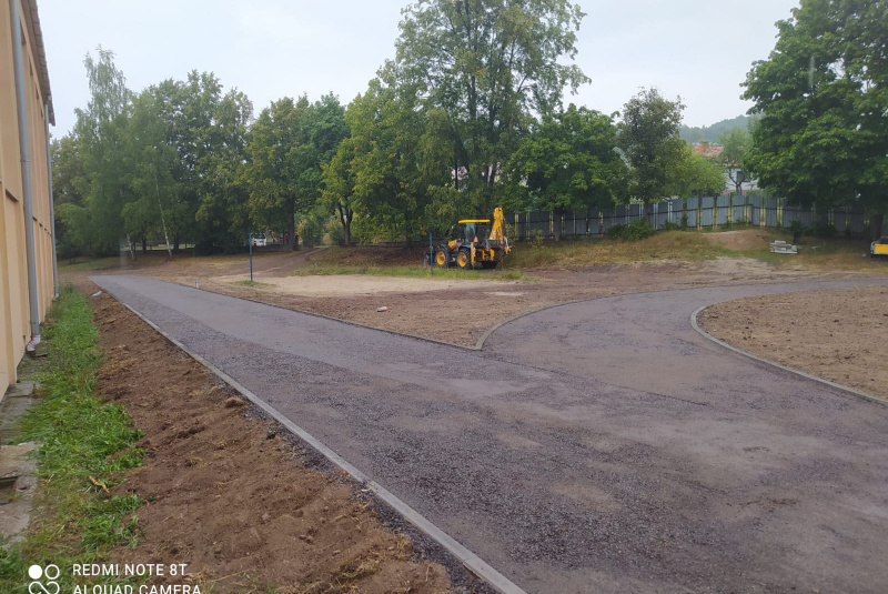 Referencie / Rekonštrukcia športovej infraštruktúry ZŠ Hriňová - foto