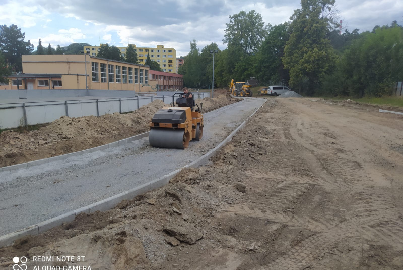 Referencie / Rekonštrukcia športovej infraštruktúry ZŠ Hriňová - foto