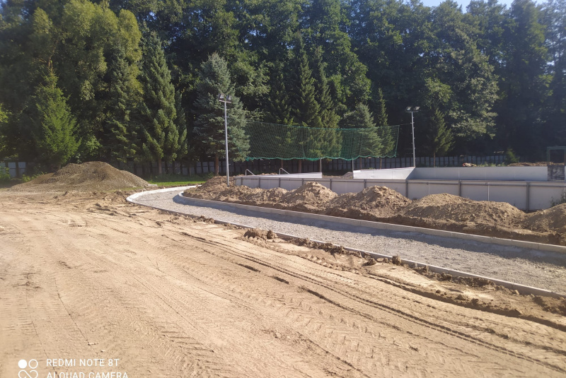 Referencie / Rekonštrukcia športovej infraštruktúry ZŠ Hriňová - foto