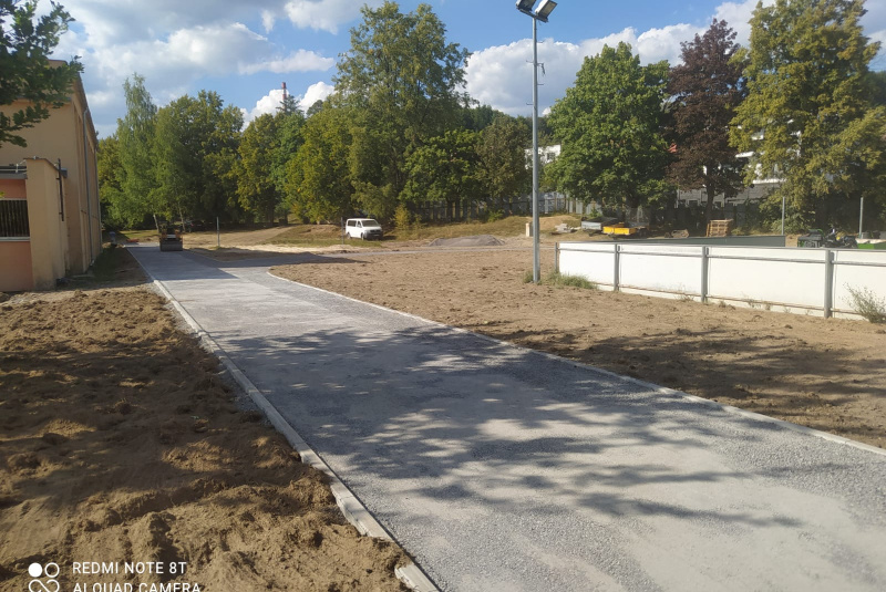 Referencie / Rekonštrukcia športovej infraštruktúry ZŠ Hriňová - foto