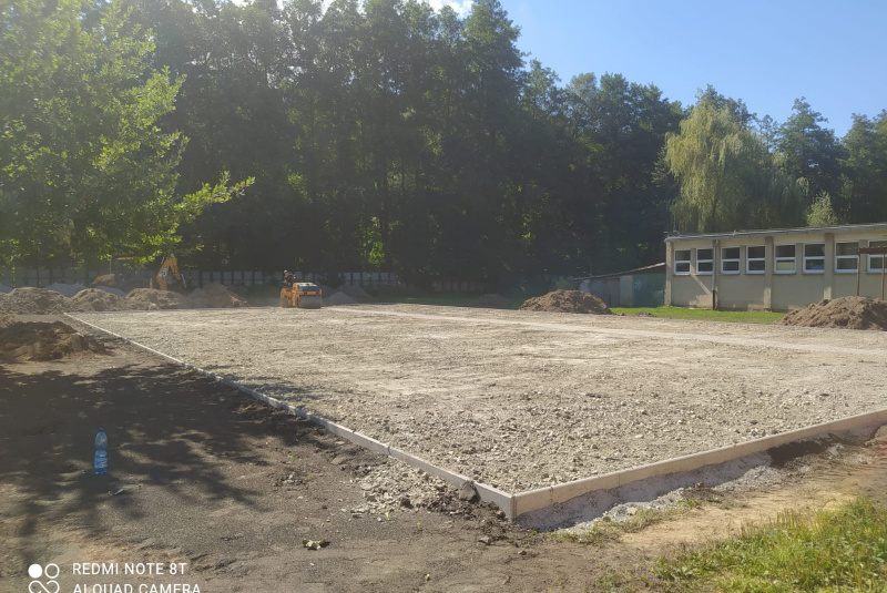 Referencie / Rekonštrukcia športovej infraštruktúry ZŠ Hriňová - foto