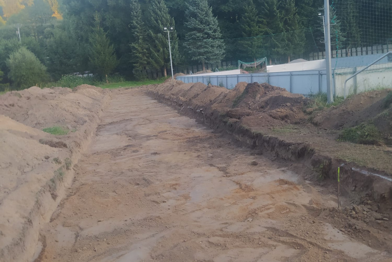 Novinky / Rekonštrukcia športovej infraštruktúry ZŠ Hriňová - foto