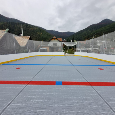 Multifunkčné hokejové ihrisko 30x15 m v obci Švošov